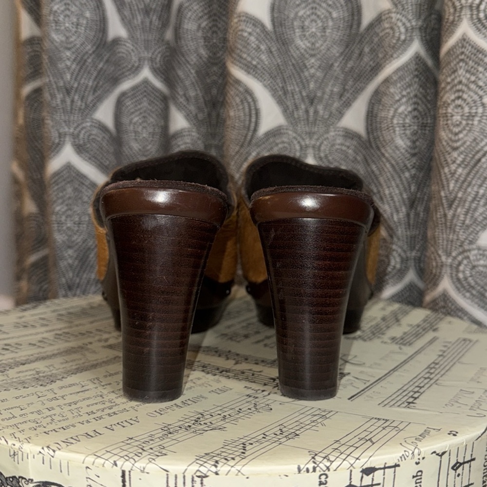 Stuart Weitzman Pony Hair Tassel Heeled Mules SZ 7.5 - Picture 6 of 11